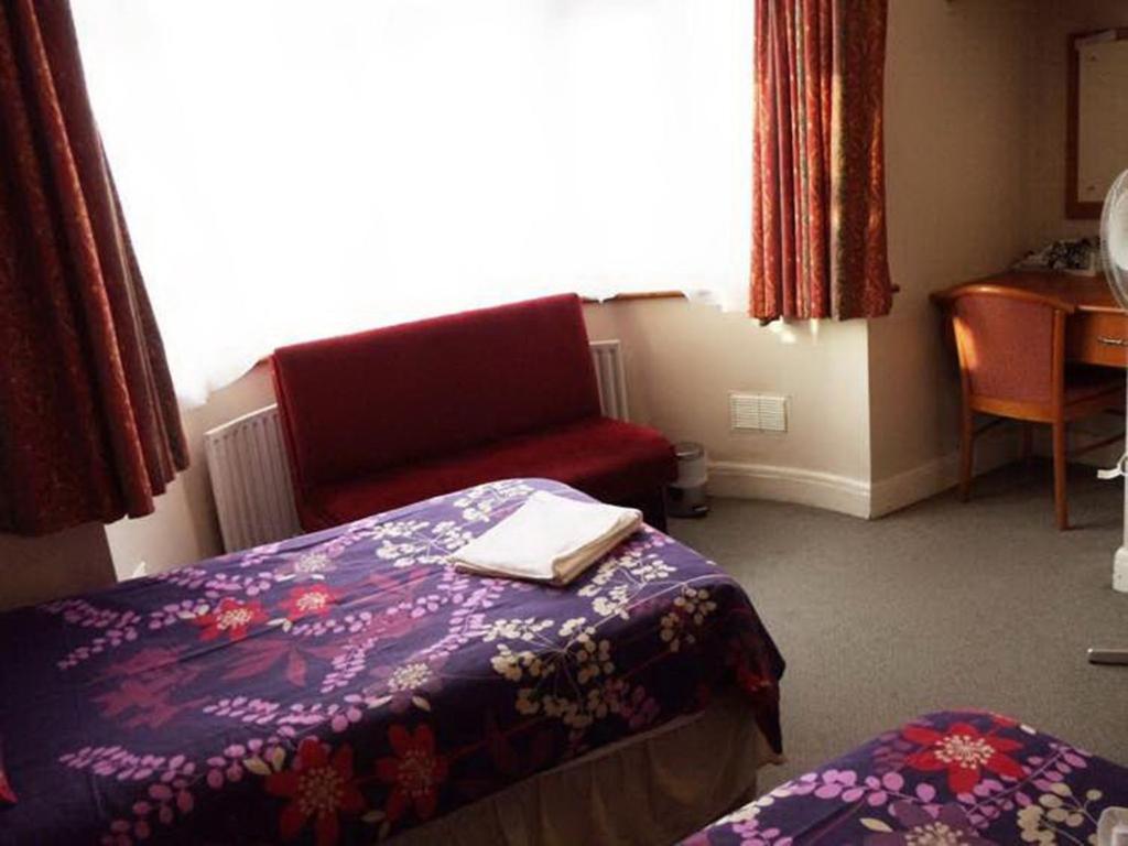 Sk Heathrow Hotel Hayes  Room photo
